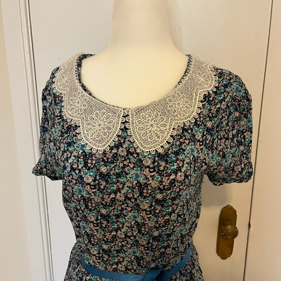 Maxi Cottagecore Floral Print Peter Pan Collar Dress - Picture 2 of 7